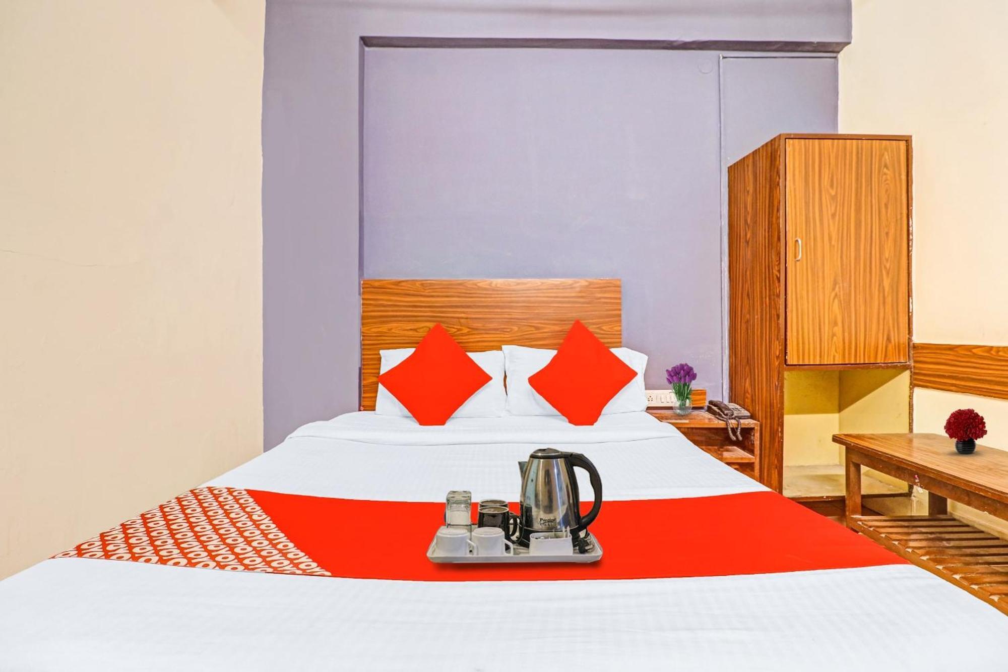 Collection O Paradise Circle Hyderabad Exterior foto